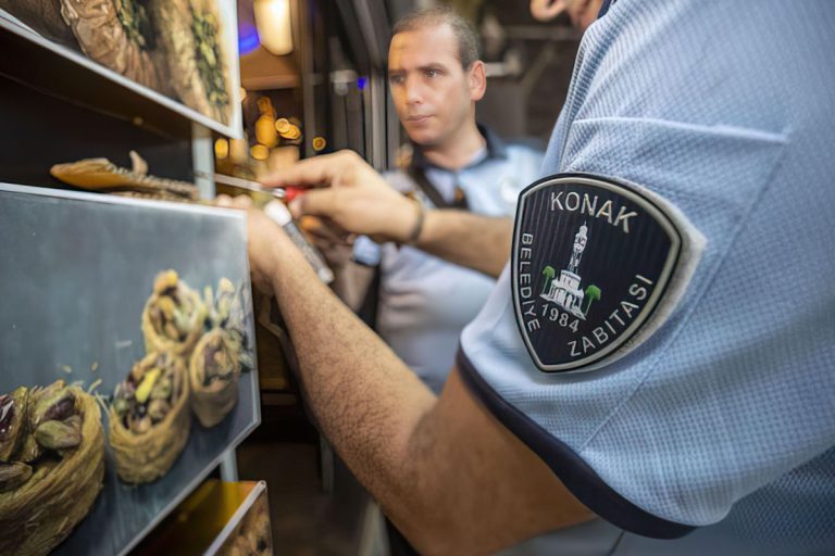 Konak Belediyesi zabıta denetim