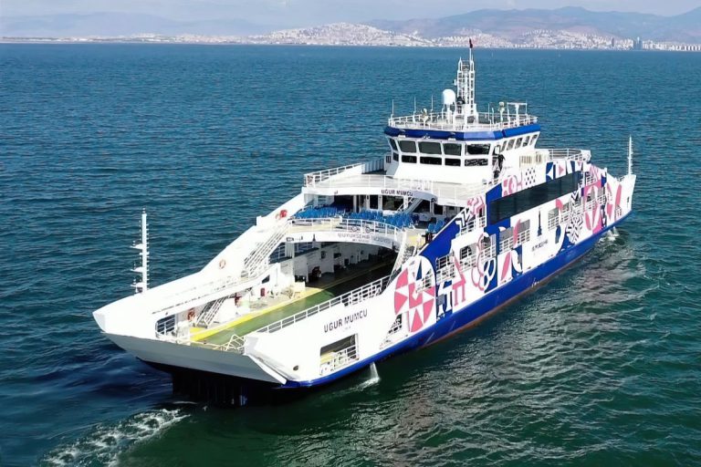 İzmir İzdeniz feribot